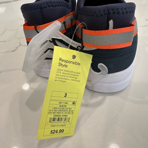 All in Motion Boys size 3 Navy Blue Slip-on Sneakers/Loafers - Picture 3 of 3